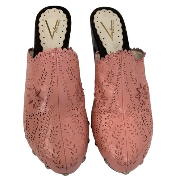 9B Vince Camuto Pink Leather Studded Clogs Mules Wooden Heels Floral Cutout - Picture 13 of 13